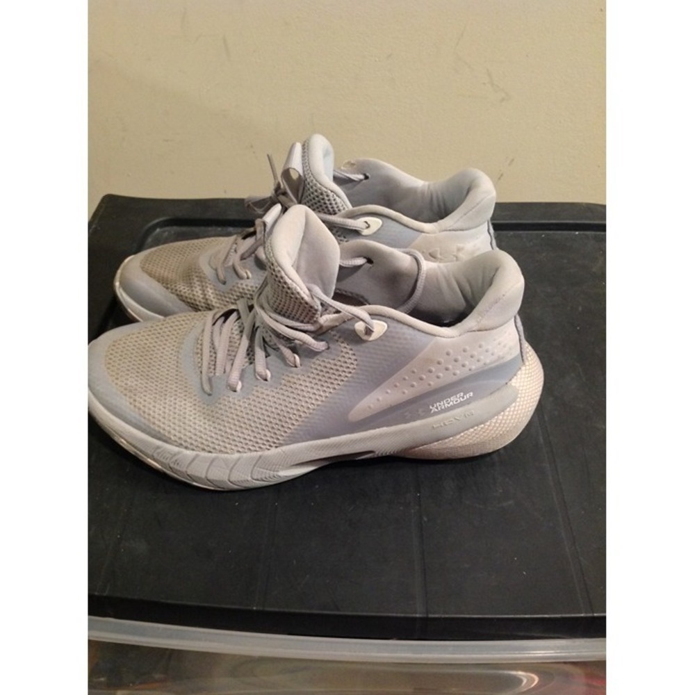 Under Armour Grey Basketball Shoes Size 11